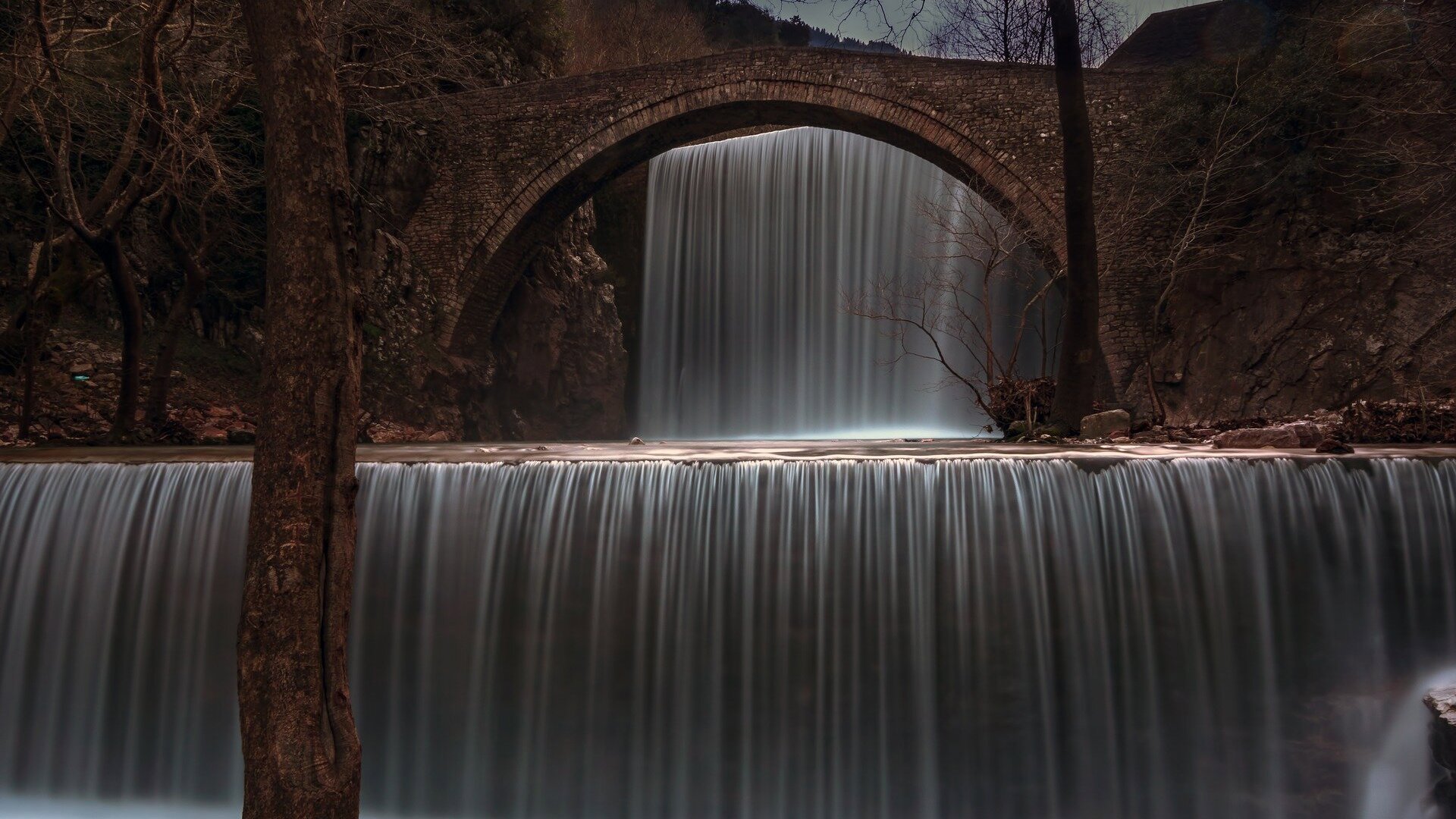 Waterfall 4105669 1920